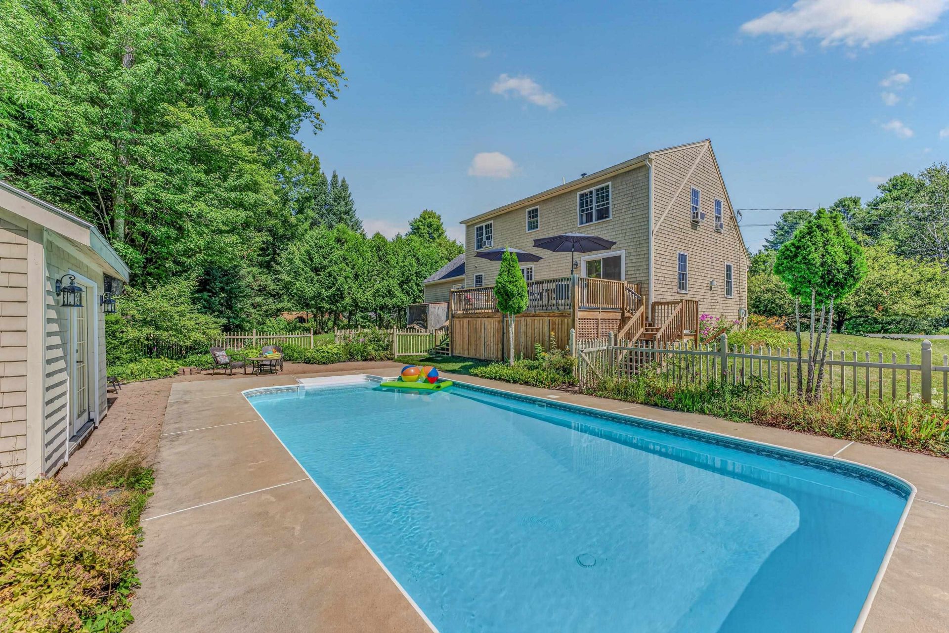 281 Oak Hill Avenue Littleton, NH 03561