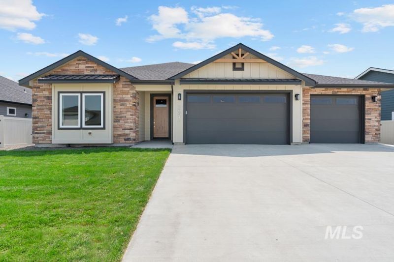 2651 Soulen Dr, Emmett, ID 83617 Main Photo