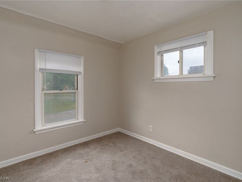 4212 E 147th Street, Cleveland, OH 44128 Photo 13
