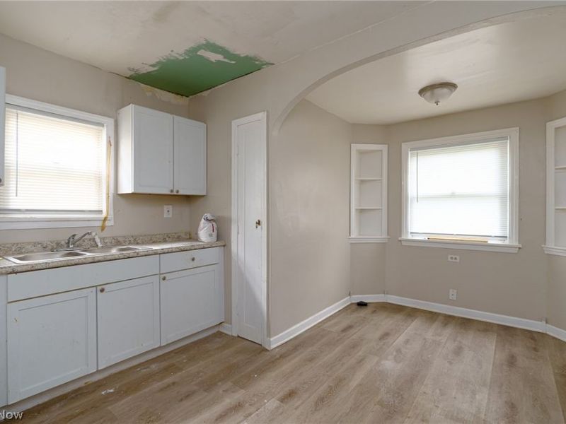4212 E 147th Street, Cleveland, OH 44128 Photo 7