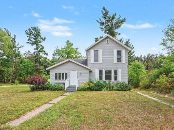 937 W Giles Road, Muskegon, MI 49445