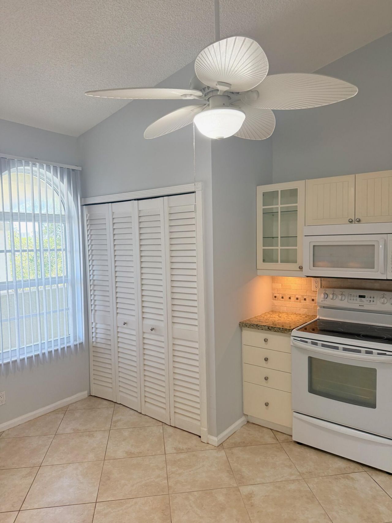 2351 NE 14th Street Causeway, Unit 537, Pompano Beach, FL 33062 Photo