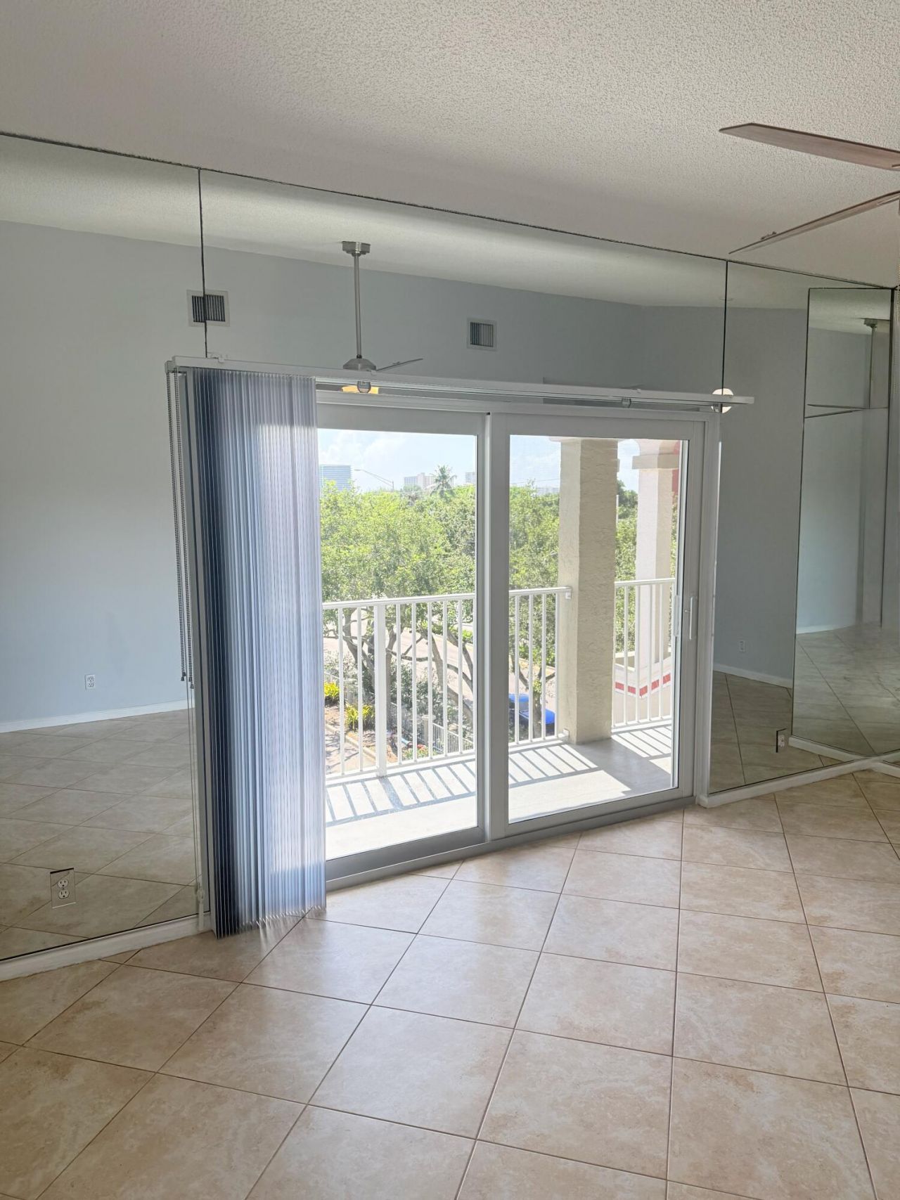 2351 NE 14th Street Causeway, Unit 537, Pompano Beach, FL 33062 Photo