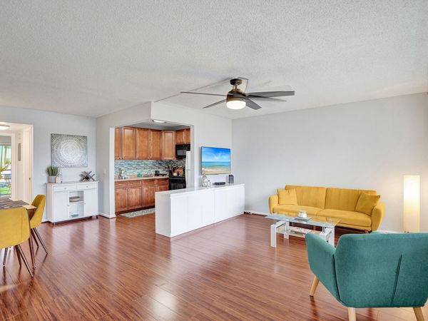 566 FANSHAW N, Boca Raton, FL 33434