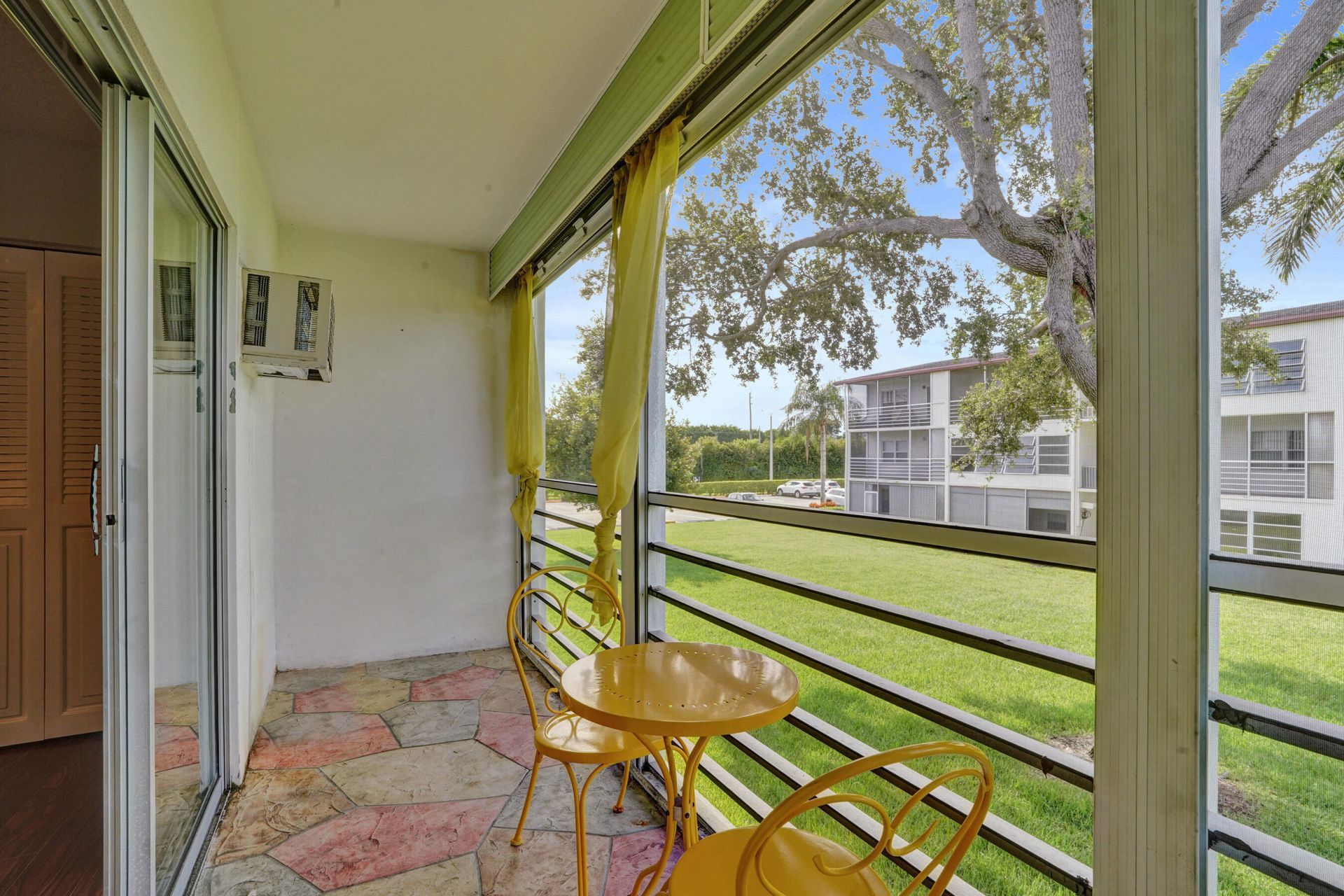 566 Fanshaw N, Boca Raton, FL 33434 Photo