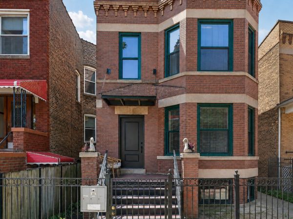3023 W Wellington Avenue , Unit 1, Chicago, IL 60618
