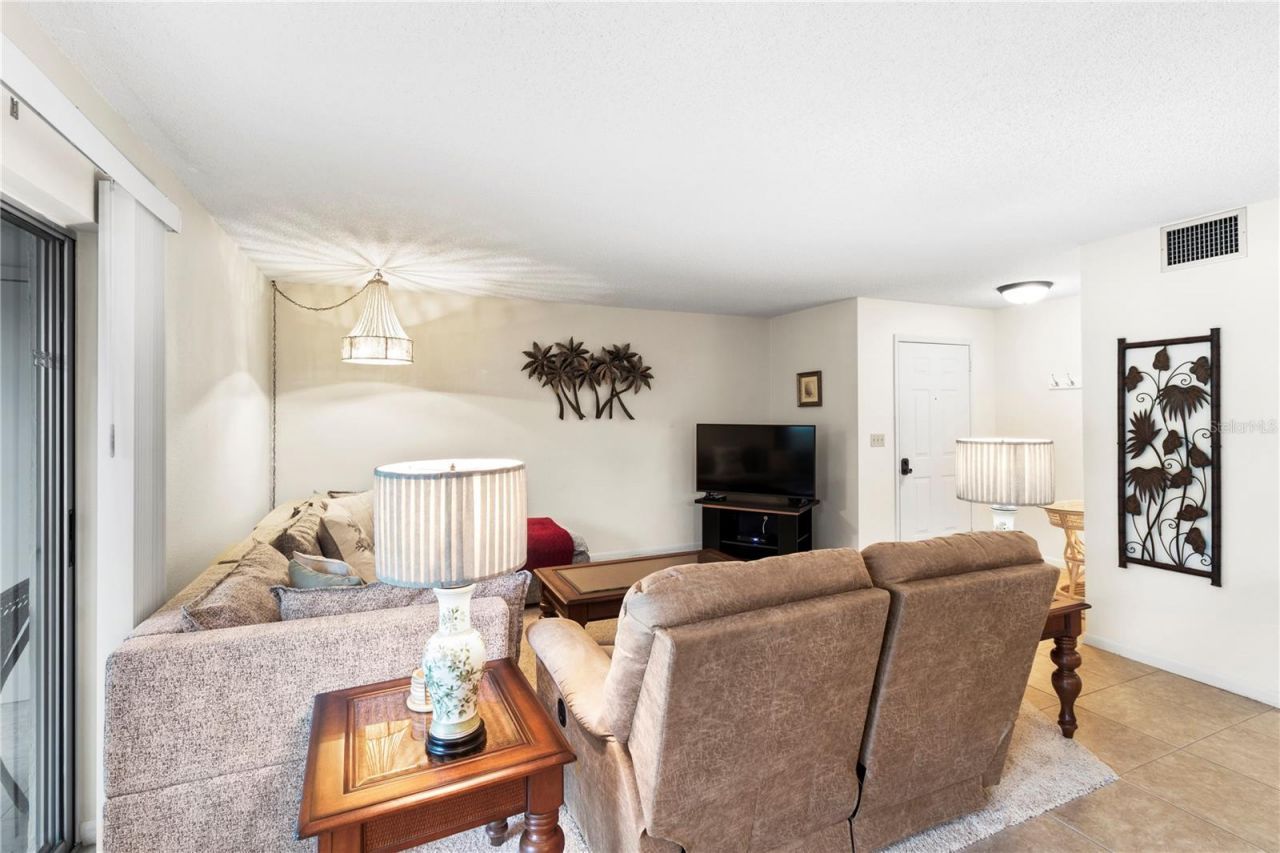 6337 Manatee Avenue W, Unit 6337, Bradenton, FL 34209 Photo