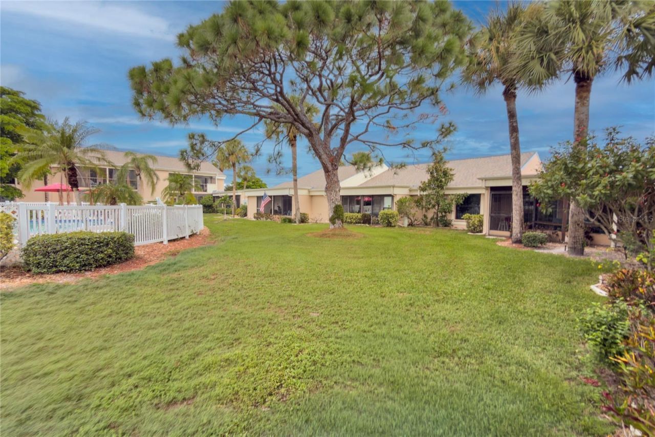 6337 Manatee Avenue W, Unit 6337, Bradenton, FL 34209 Photo