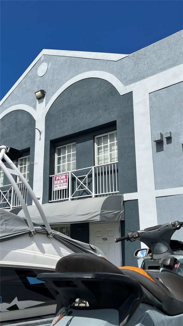 10680 NW 123rd Street Rd , Unit 106, Medley, FL 33178 Photo