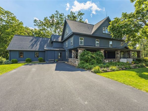 1960 Redman Road , Hamlin, NY 14464