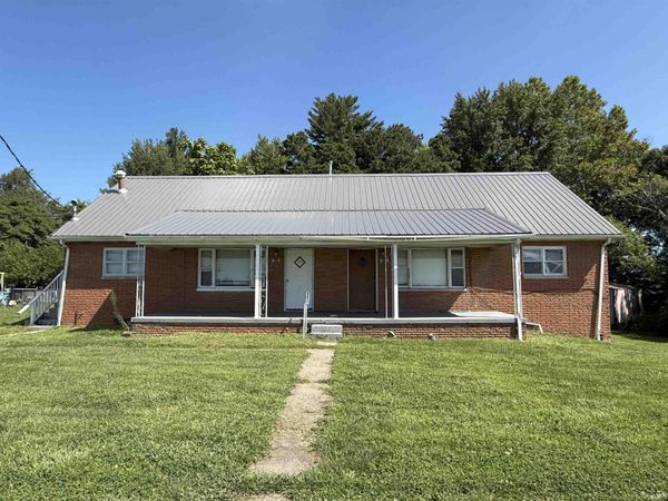 928-996 W Division Road, Jasper, IN 47546