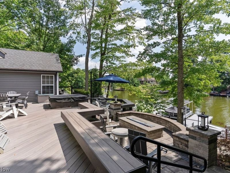 2264 Morning Star Drive, Roaming Shores, OH 44084 Photo 12