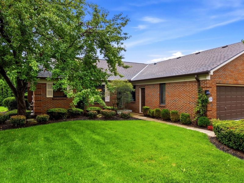 3219 W Case Road, Dublin, OH 43017 Photo 1