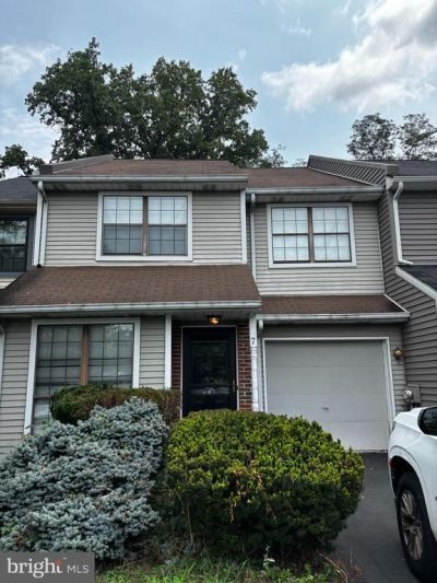 7 E RIDGE MEWS , NEWTOWN, PA 18940