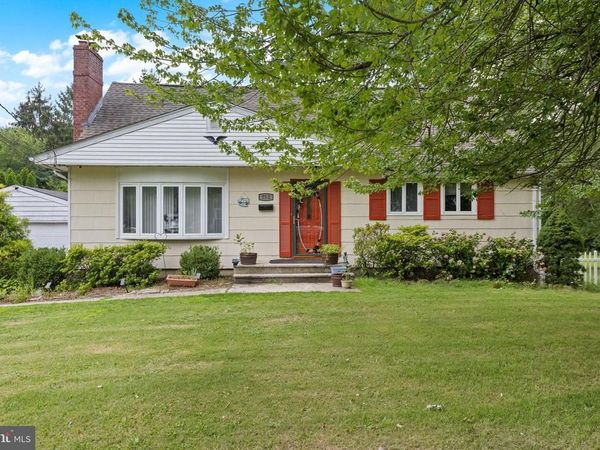 752 PARK AVENUE, BELFORD, NJ 07718