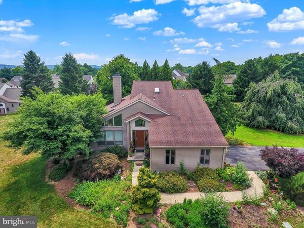 656 HOFFMAN DRIVE, HARRISBURG, PA 17111