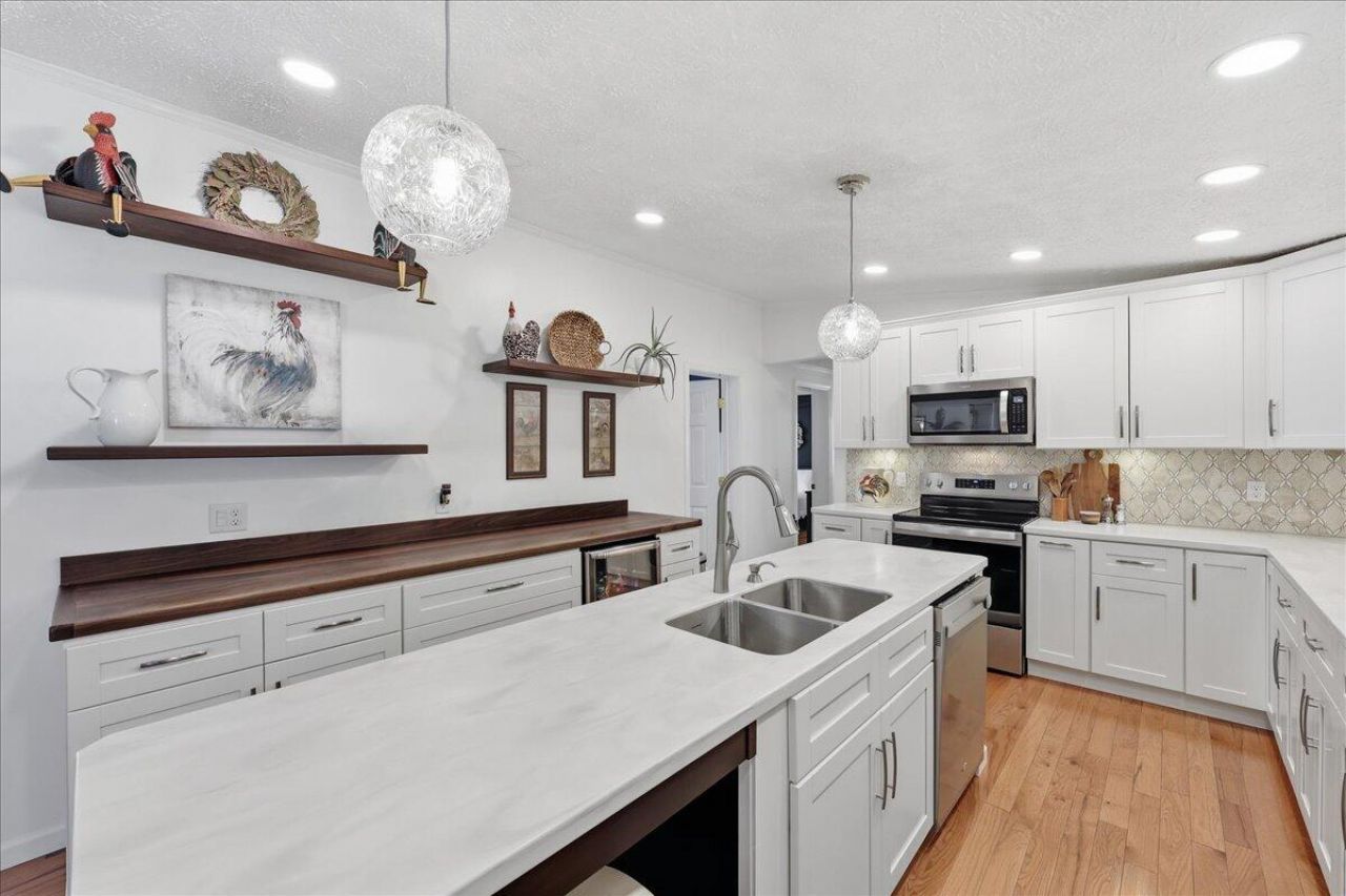 4837 Jefferies Highway Photo 32