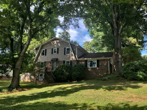 538 Cole Drive SW, Lilburn, GA 30047
