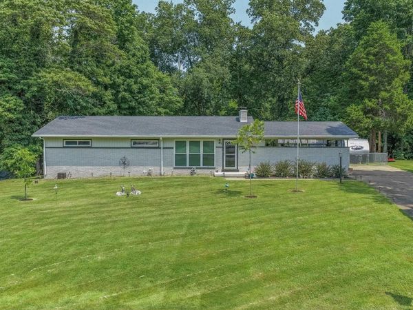 1409 Brookdale Drive, Evansville, IN 47720