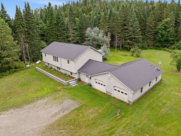 29 Pine Tree Circle, Pittsburg, NH 03592
