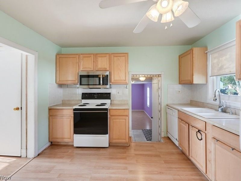 34112 Sylvia Drive, Eastlake, OH 44095 Photo 10
