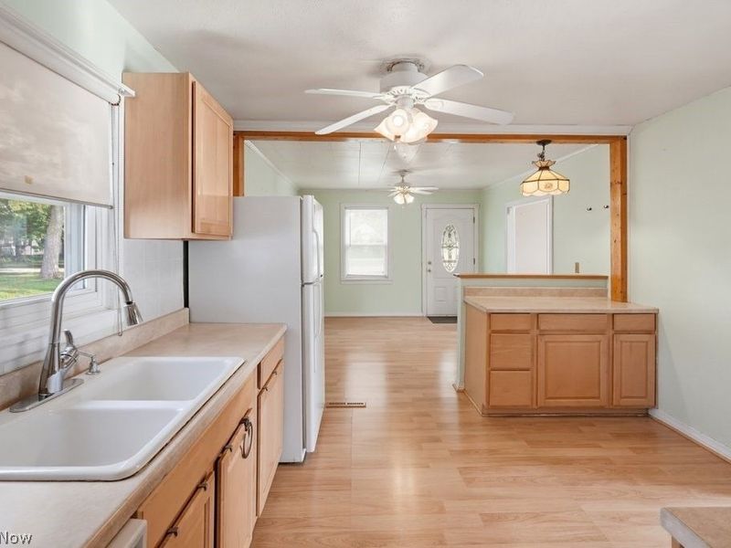 34112 Sylvia Drive, Eastlake, OH 44095 Photo 13