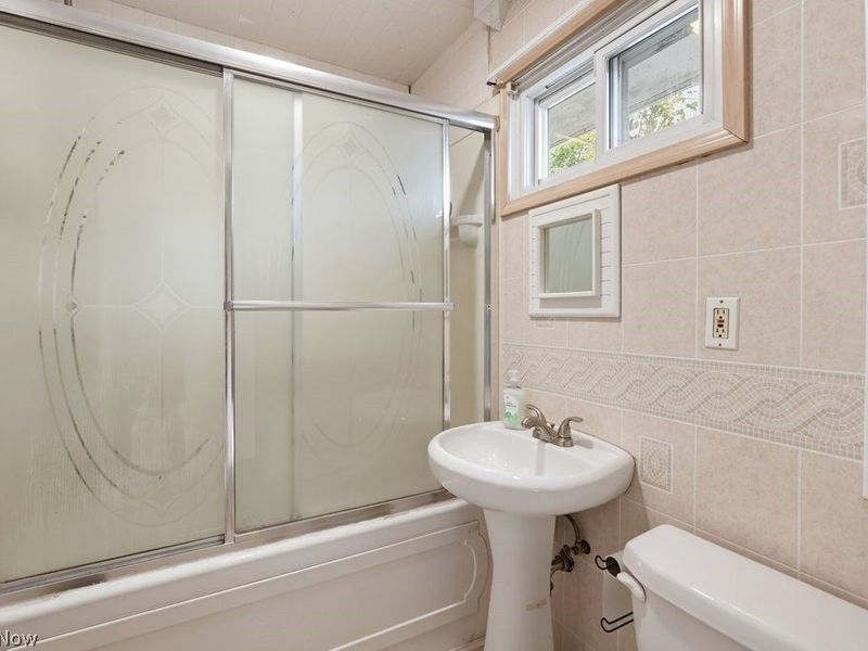 34112 Sylvia Drive, Eastlake, OH 44095 Photo 17