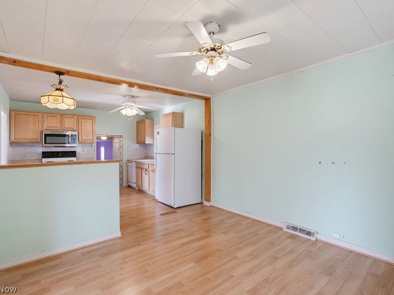34112 Sylvia Drive, Eastlake, OH 44095 Photo 4