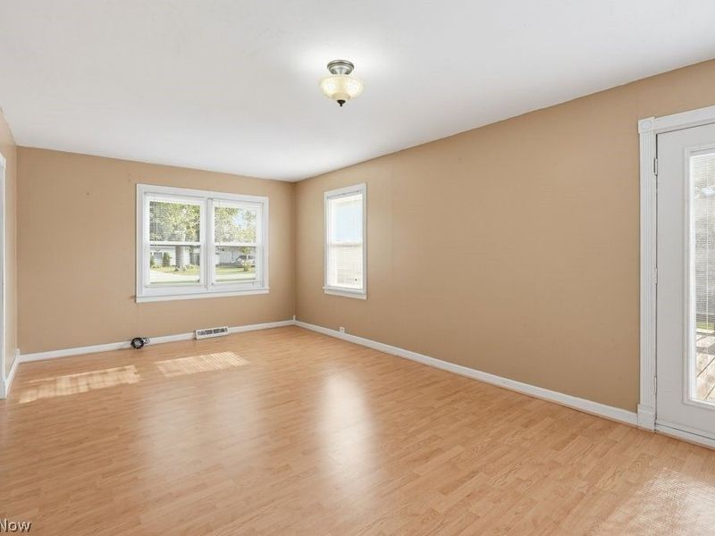 34112 Sylvia Drive, Eastlake, OH 44095 Photo 8