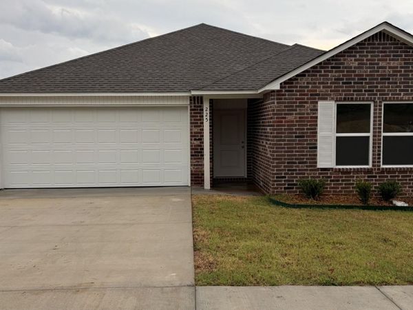 225 Flat Wood Avenue, Benton, AR 72015