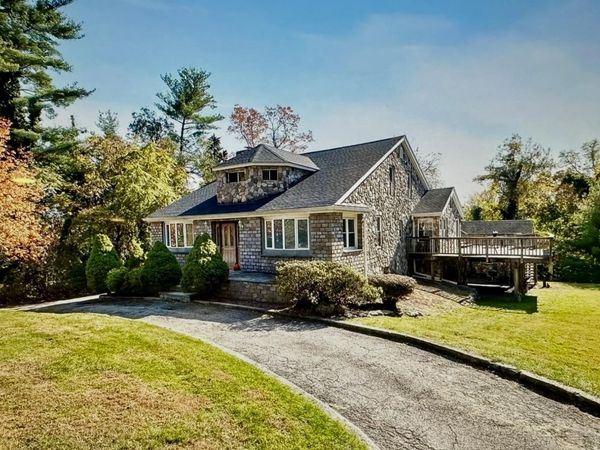 24 Old Knollwood Road , White Plains, NY 10607