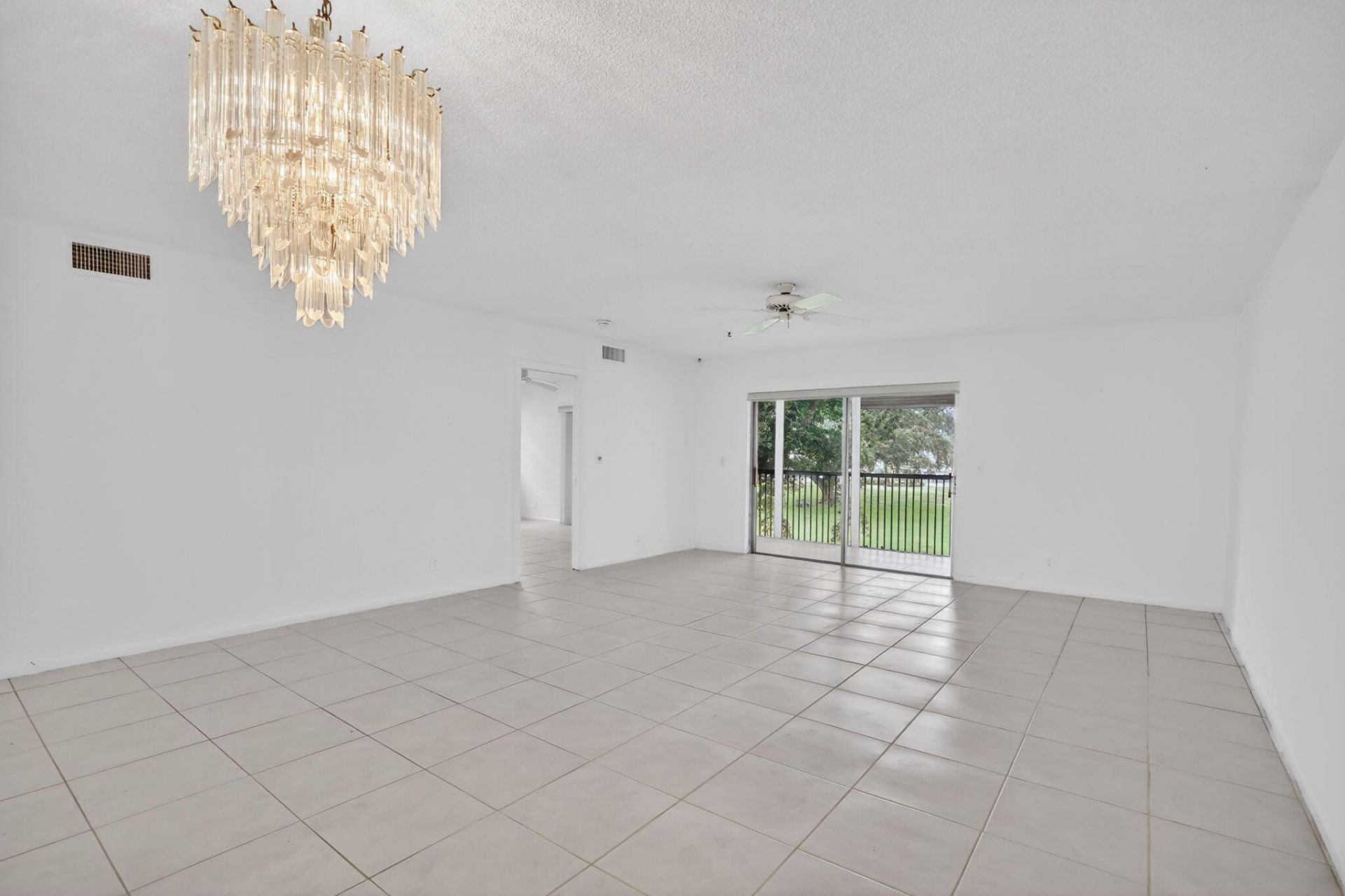 250 S Hollybrook Terrace, Unit 208, Pembroke Pines, FL 33025 Photo