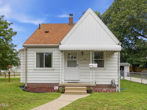 2660 Oak Grove Place , Toledo, OH 43613