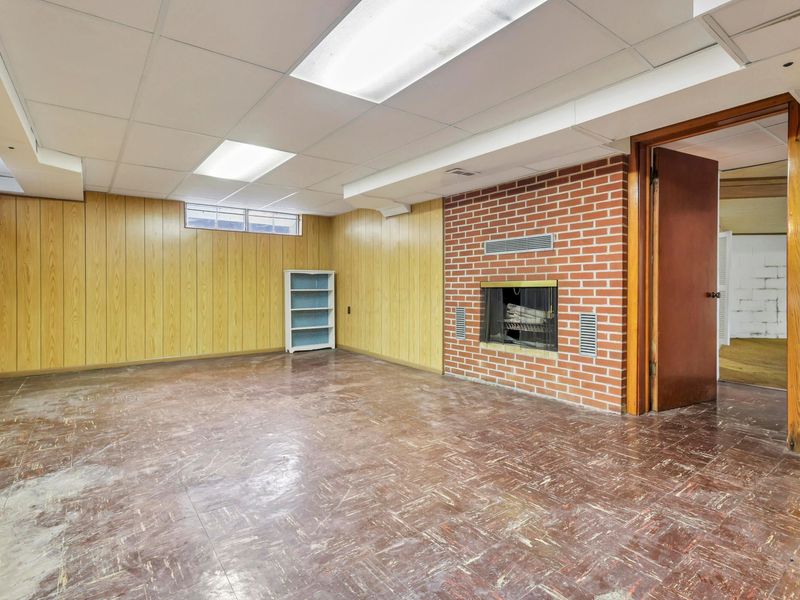 1804 N Columbus Street , Lancaster, OH 43130 Photo 32