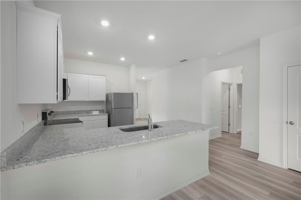 8025 100th Court , Vero Beach, FL 32967 Photo