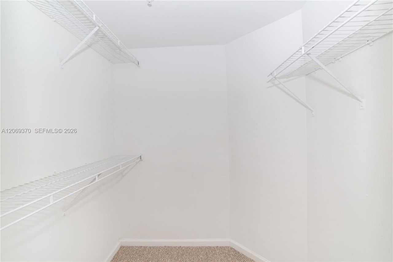 17100 N Bay Rd , Unit 1407, Sunny Isles Beach, FL 33160 Photo