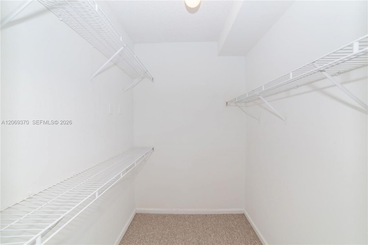 17100 N Bay Rd , Unit 1407, Sunny Isles Beach, FL 33160 Photo