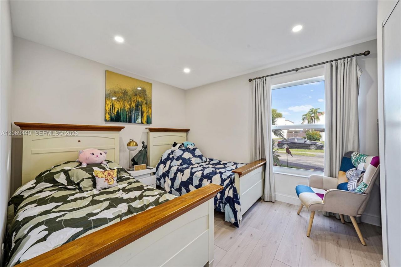 10310 NW 5th Ter, Unit 4-26, Miami, FL 33172 Photo