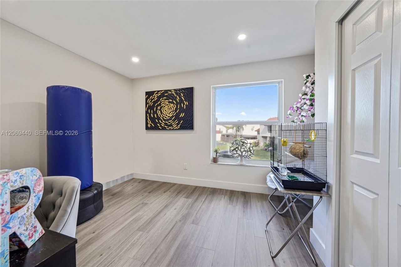 10310 NW 5th Ter, Unit 4-26, Miami, FL 33172 Photo