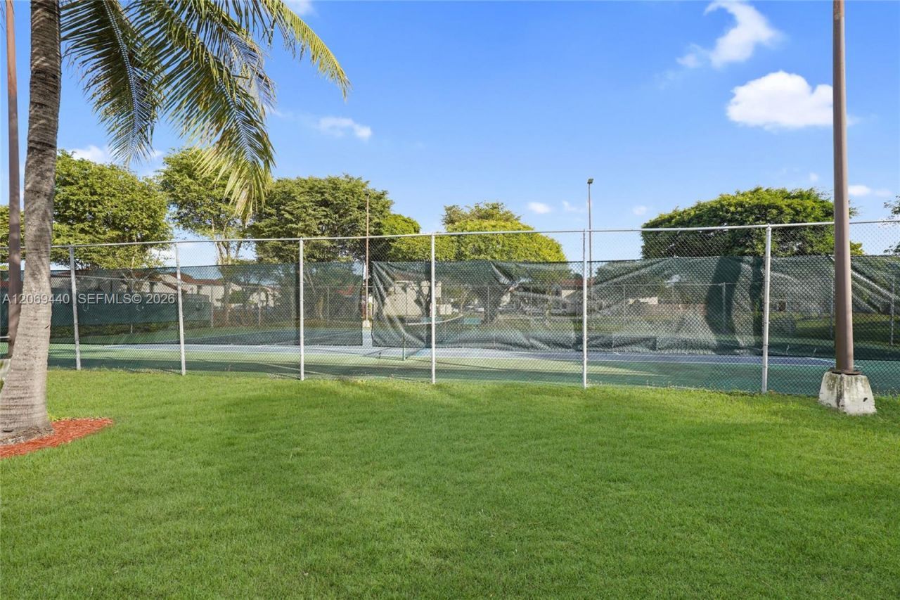 10310 NW 5th Ter, Unit 4-26, Miami, FL 33172 Photo