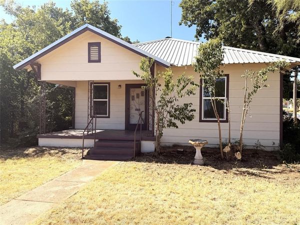 712 W Main Street, Eastland, TX 76448