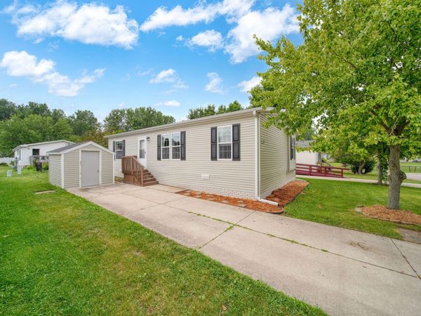 520 Missouri River Court, Adrian, MI 49221