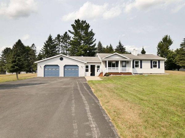W8470 GERMANTOWN ROAD, Crivitz, WI 54114