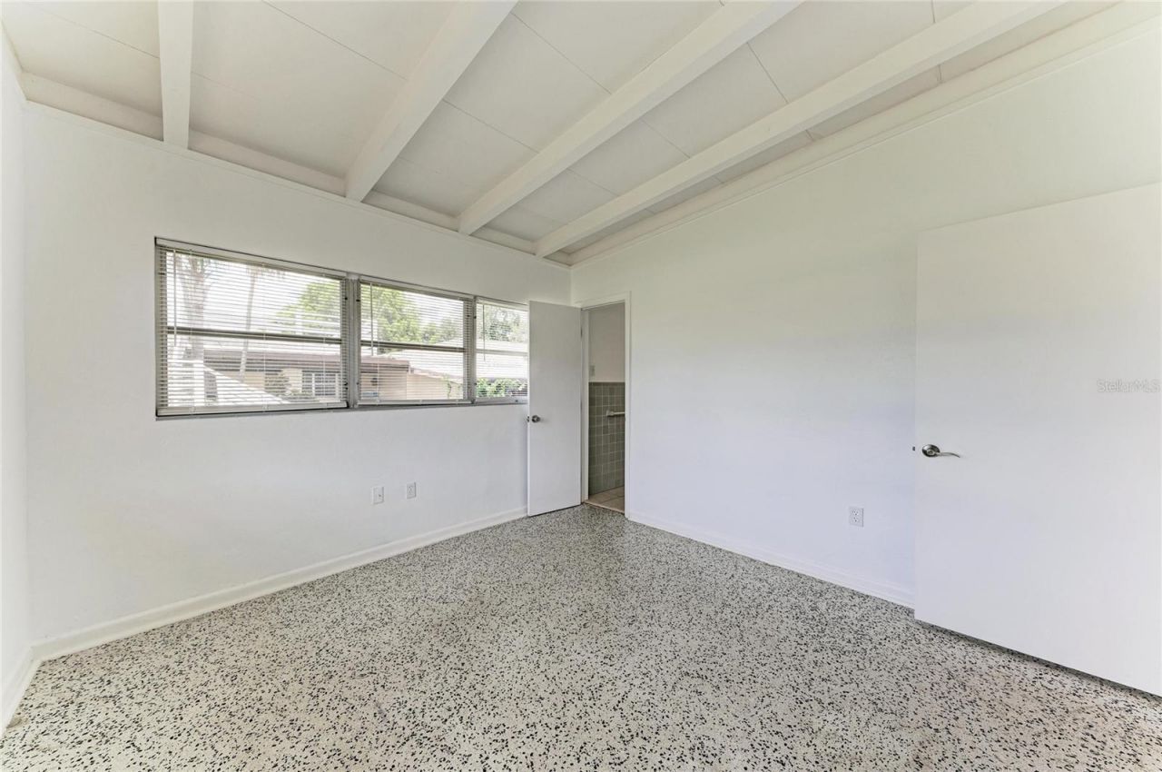 413 Whitfield Avenue, Sarasota, FL 34243 Photo