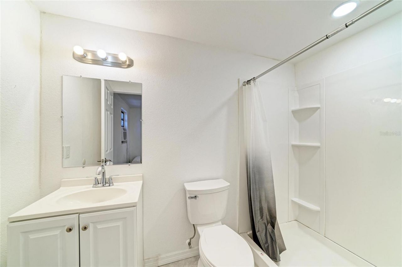 413 Whitfield Avenue, Sarasota, FL 34243 Photo