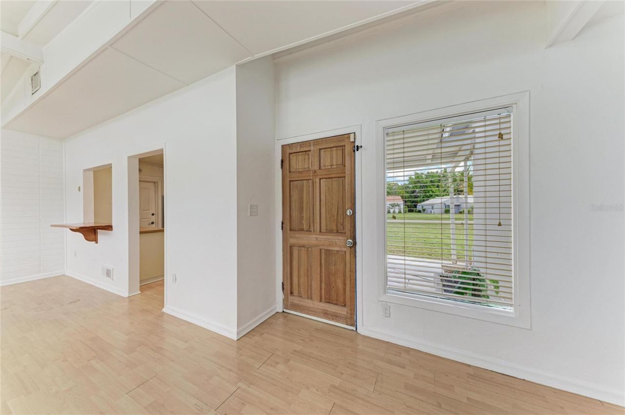 413 Whitfield Avenue, Sarasota, FL 34243 Photo