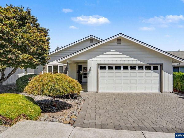1643 Sunrise Cir NW, Salem, OR 97304