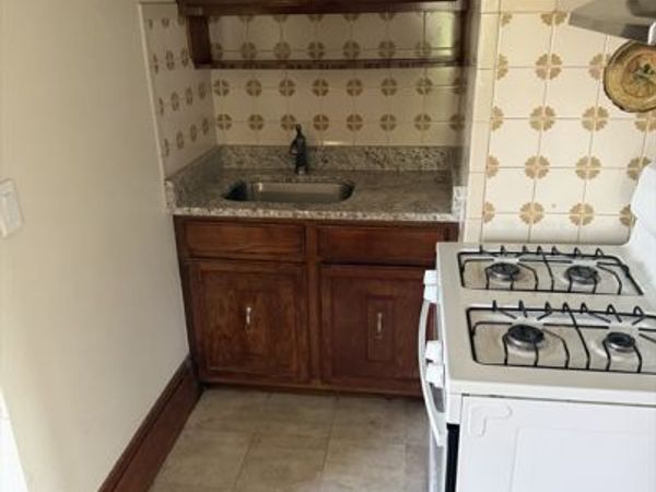 1508 Central St, Unit 6, Stoughton, MA 02072