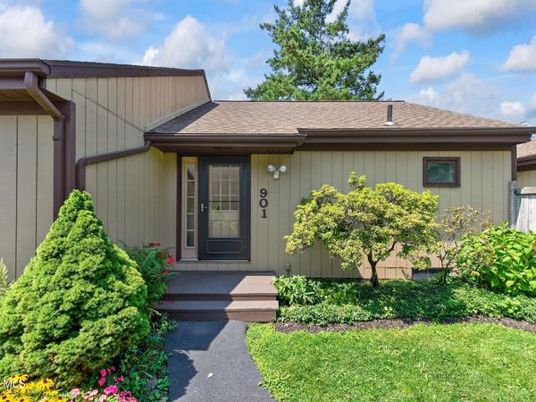 901 Huntington Court, East Greenbush, NY 12061