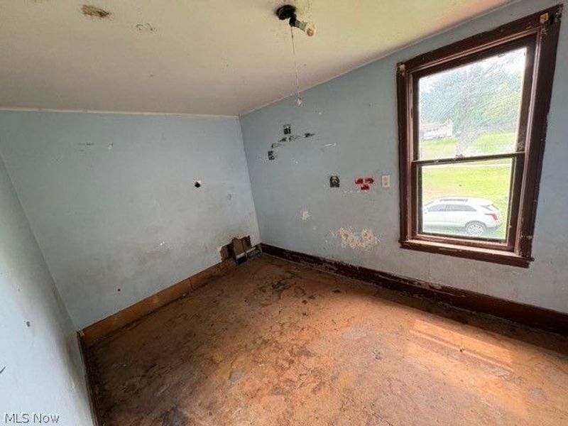 61 E Ely Street, Alliance, OH 44601 Photo 9